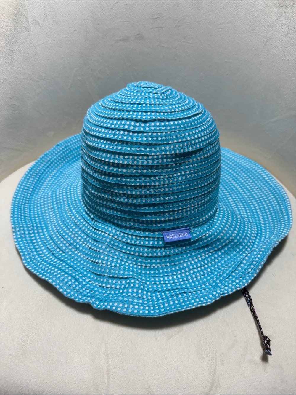 Wallaroo Petite Scrunchie Blue Polka Dot Packable Sun Hat UPF 50